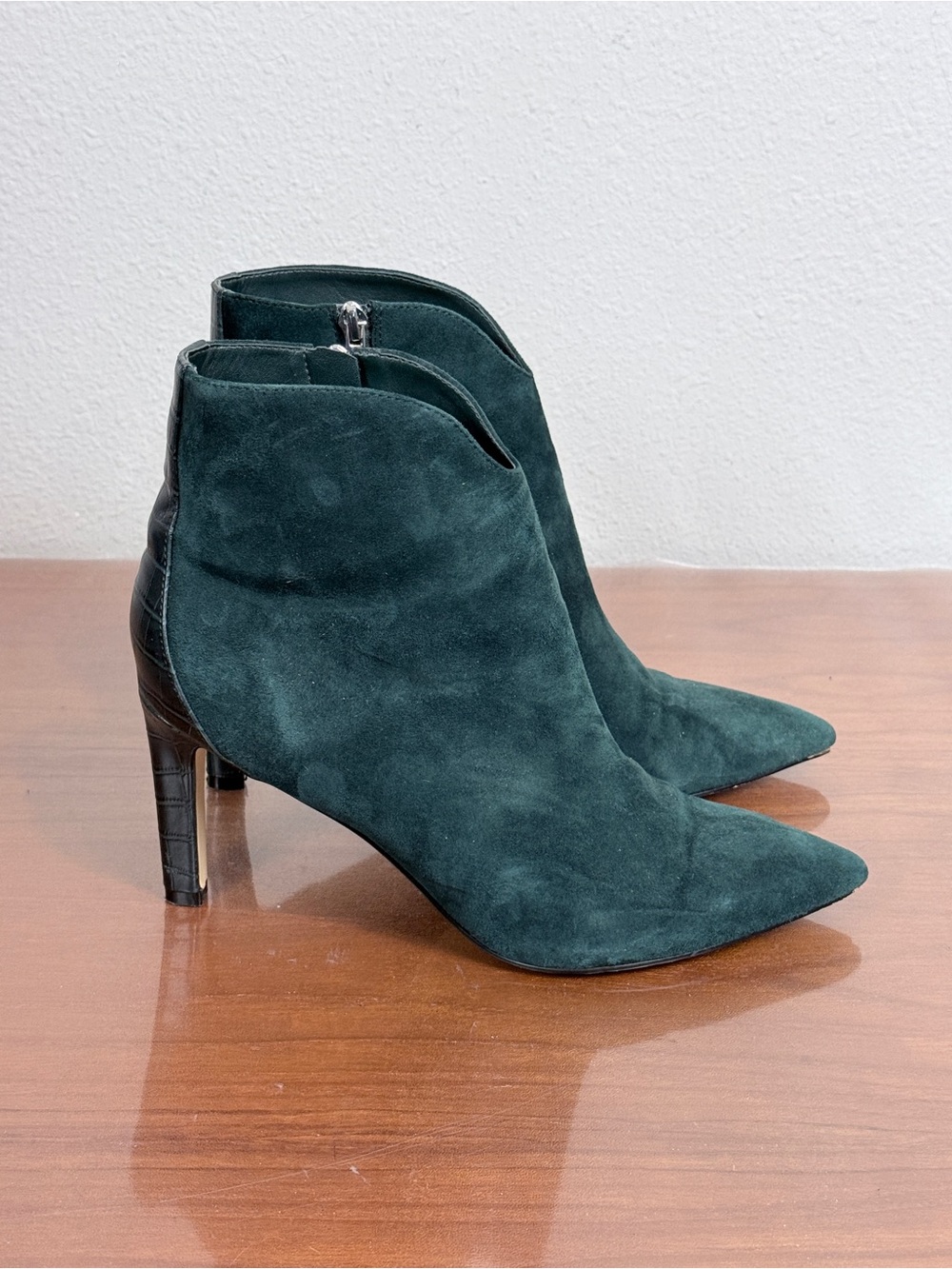 Nine West Mikale Emerald Green Suede & Embossed Leather Heeled Ankle Booties 10